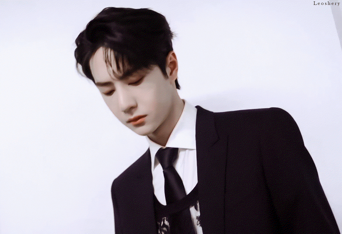 EUNqeK.gif