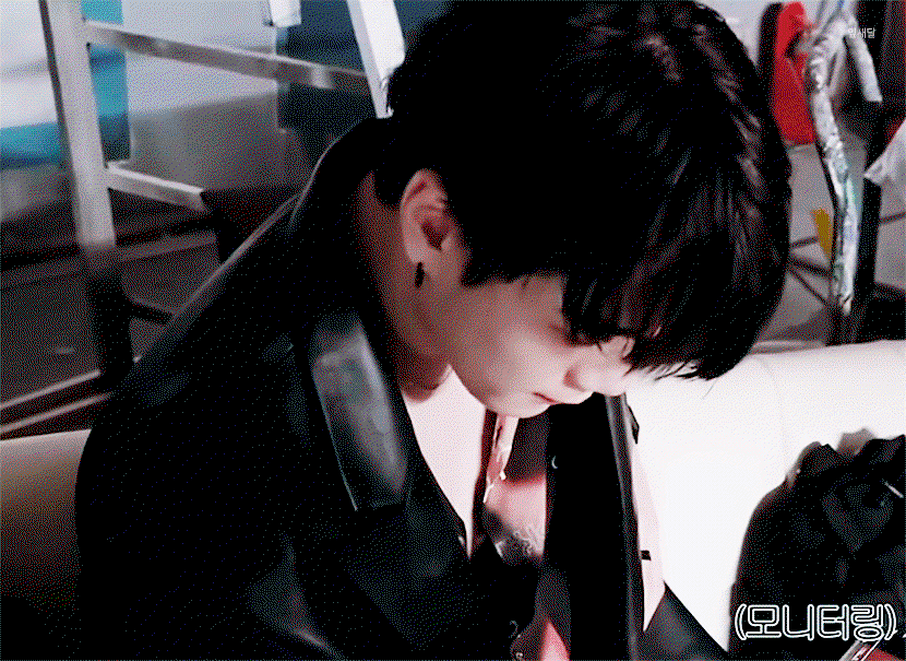EVgBWY.gif