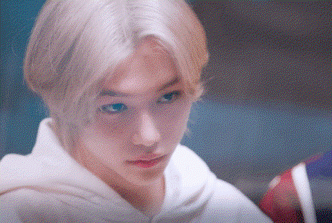EVwKJg.gif