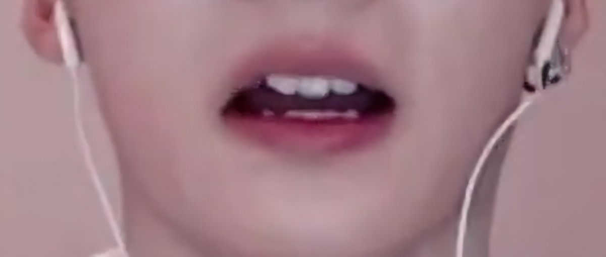 EYMNLR