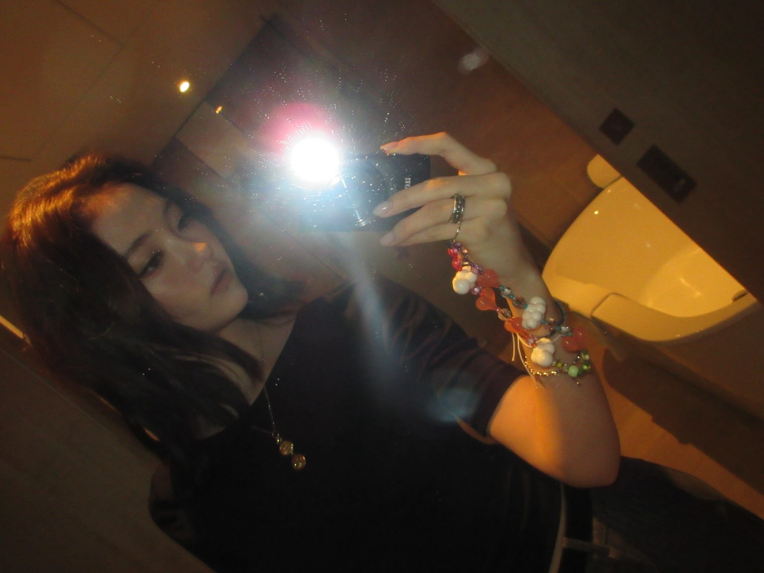 EacqZB