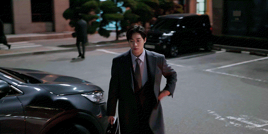 EhMwjq.gif