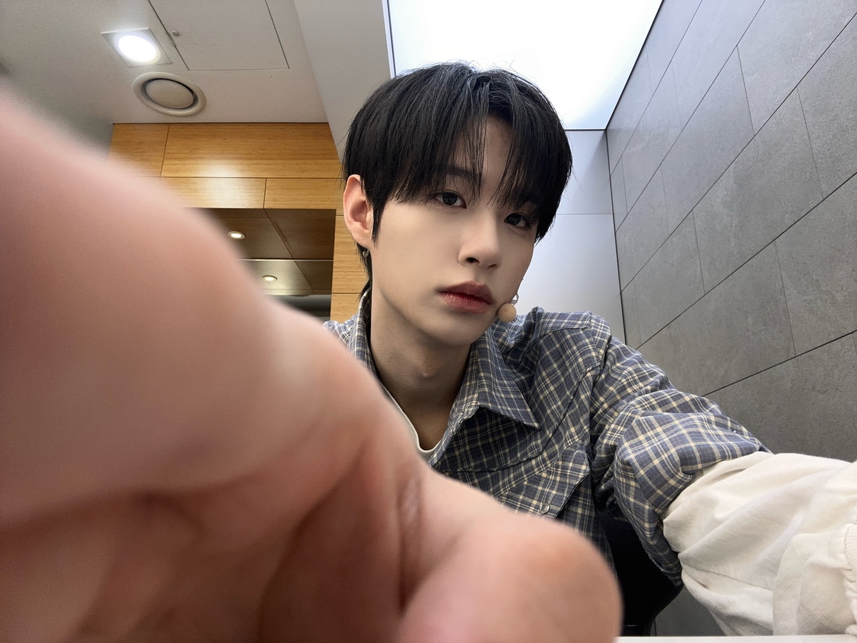 EqjFjM