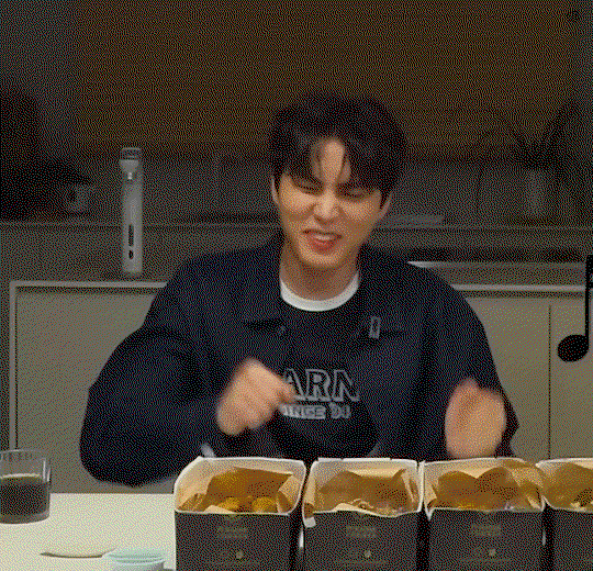EtFqfe.gif