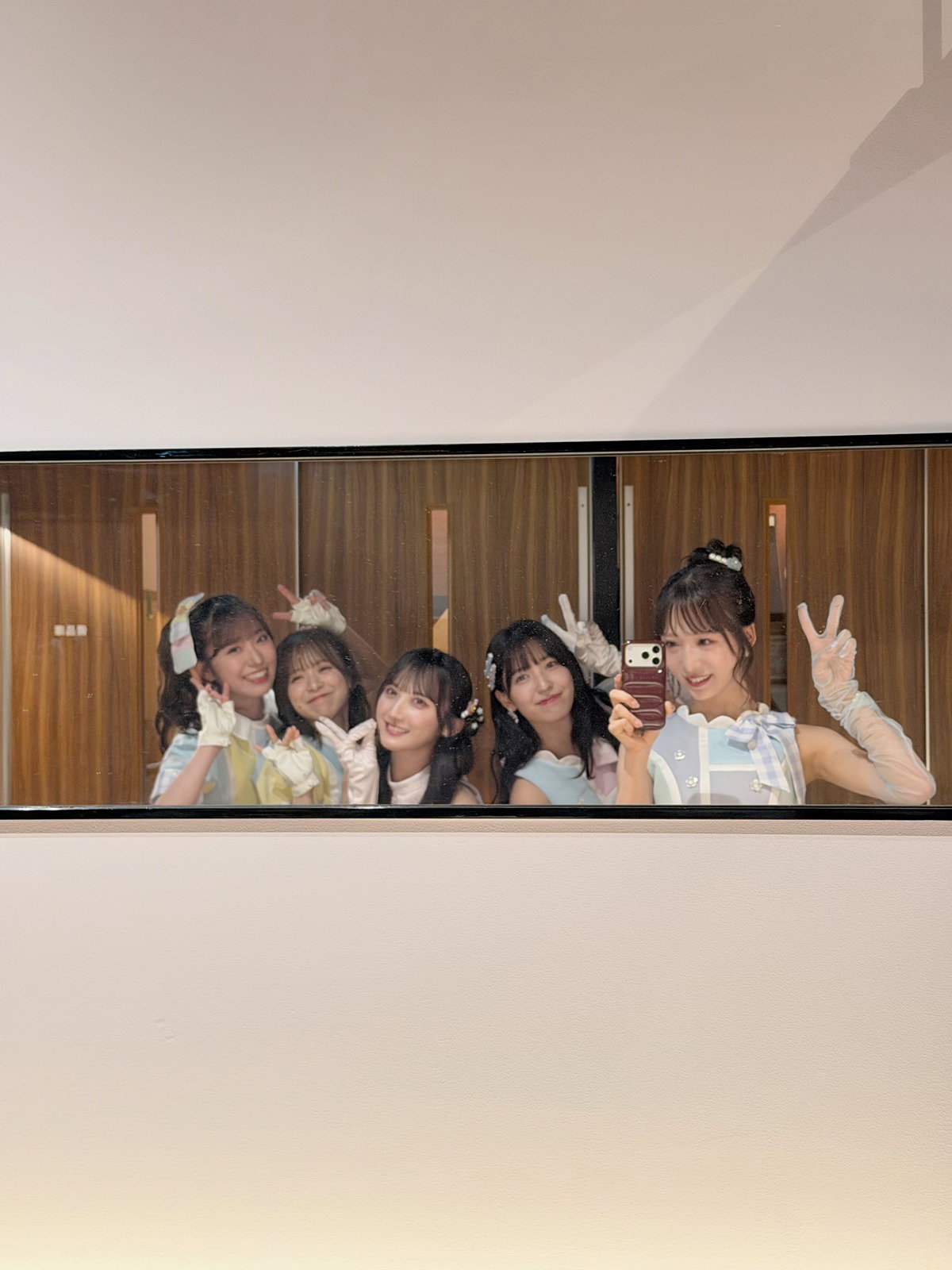 EwGLwb