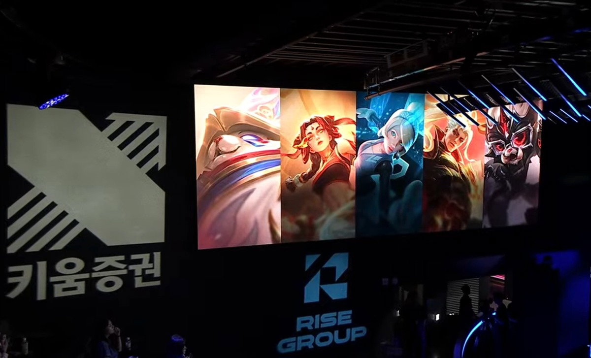 EyuhEx