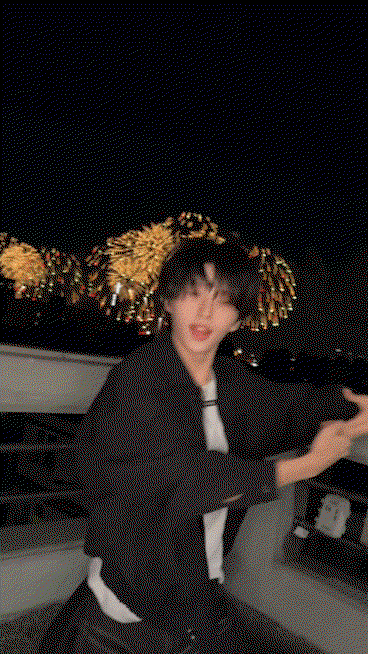EzVkpQ.gif