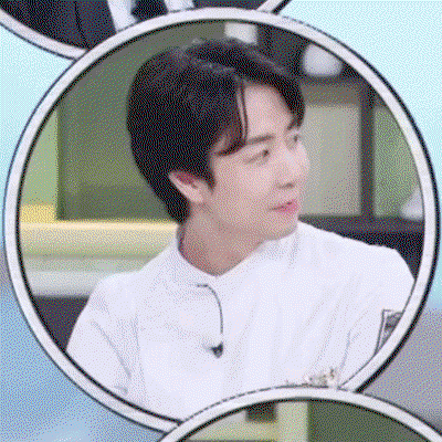 FBcHFK.gif