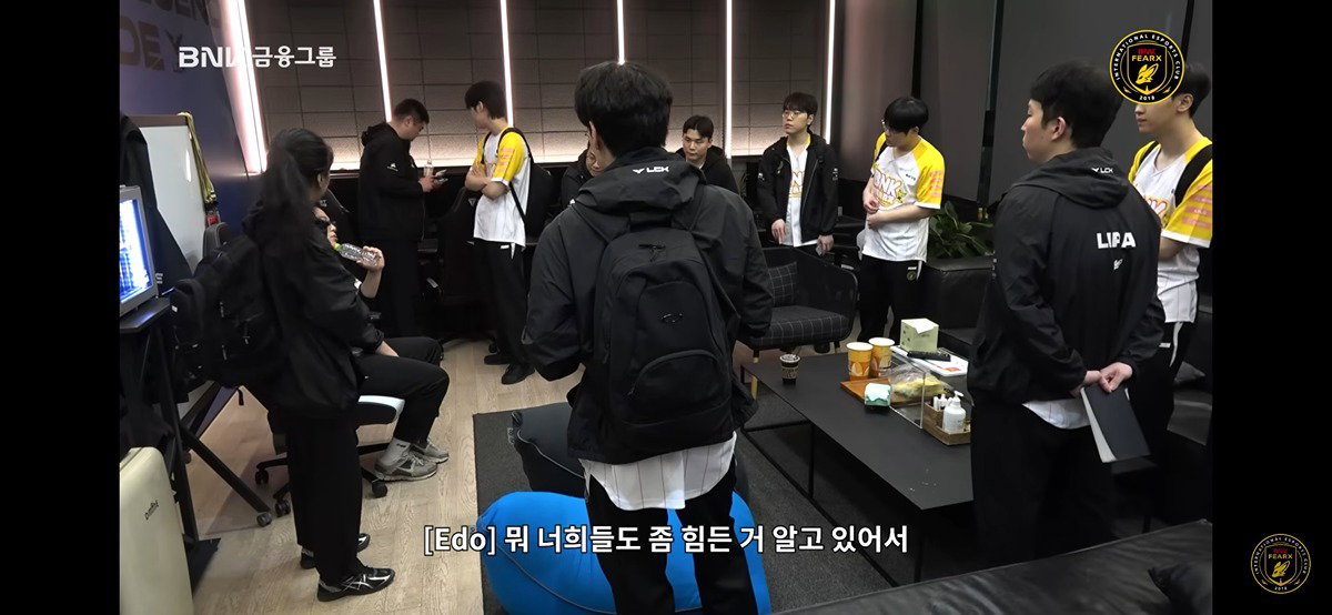 FKPnCJ