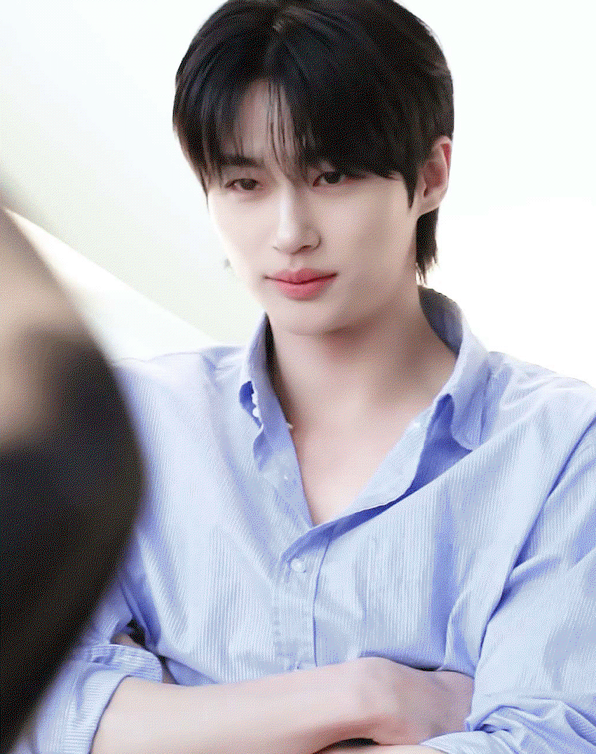 FOuqGh.gif