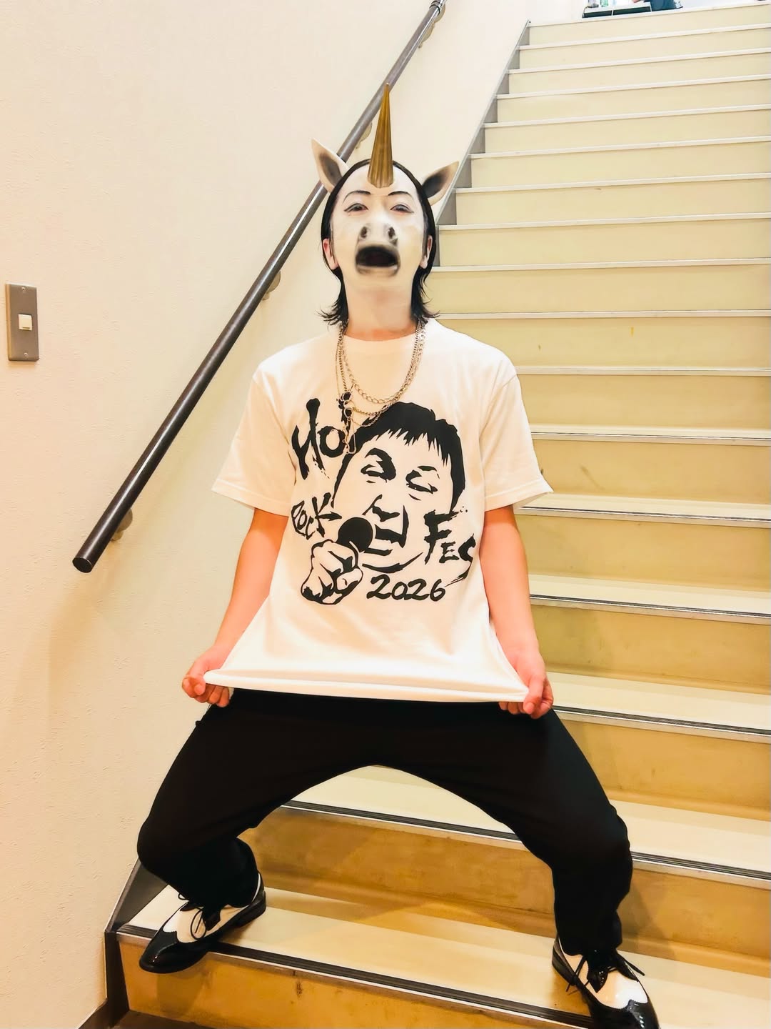 FUDsJt