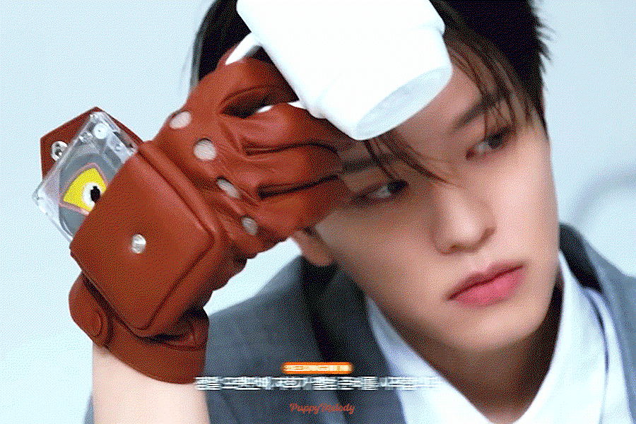 FURicw.gif