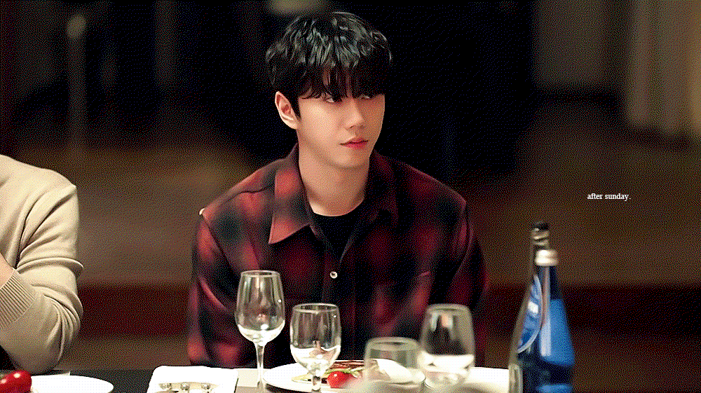 FhkHss.gif