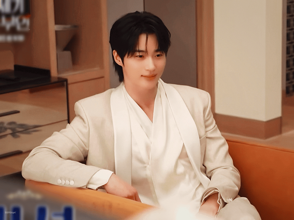 FiajuW.gif
