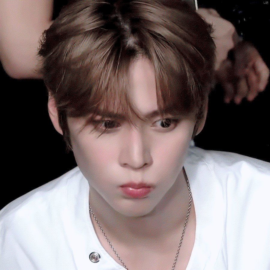 FpgHtj.gif