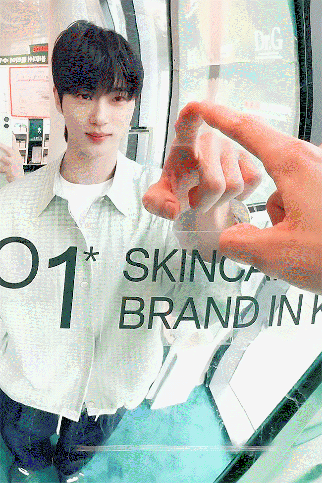 FqTqTU.gif