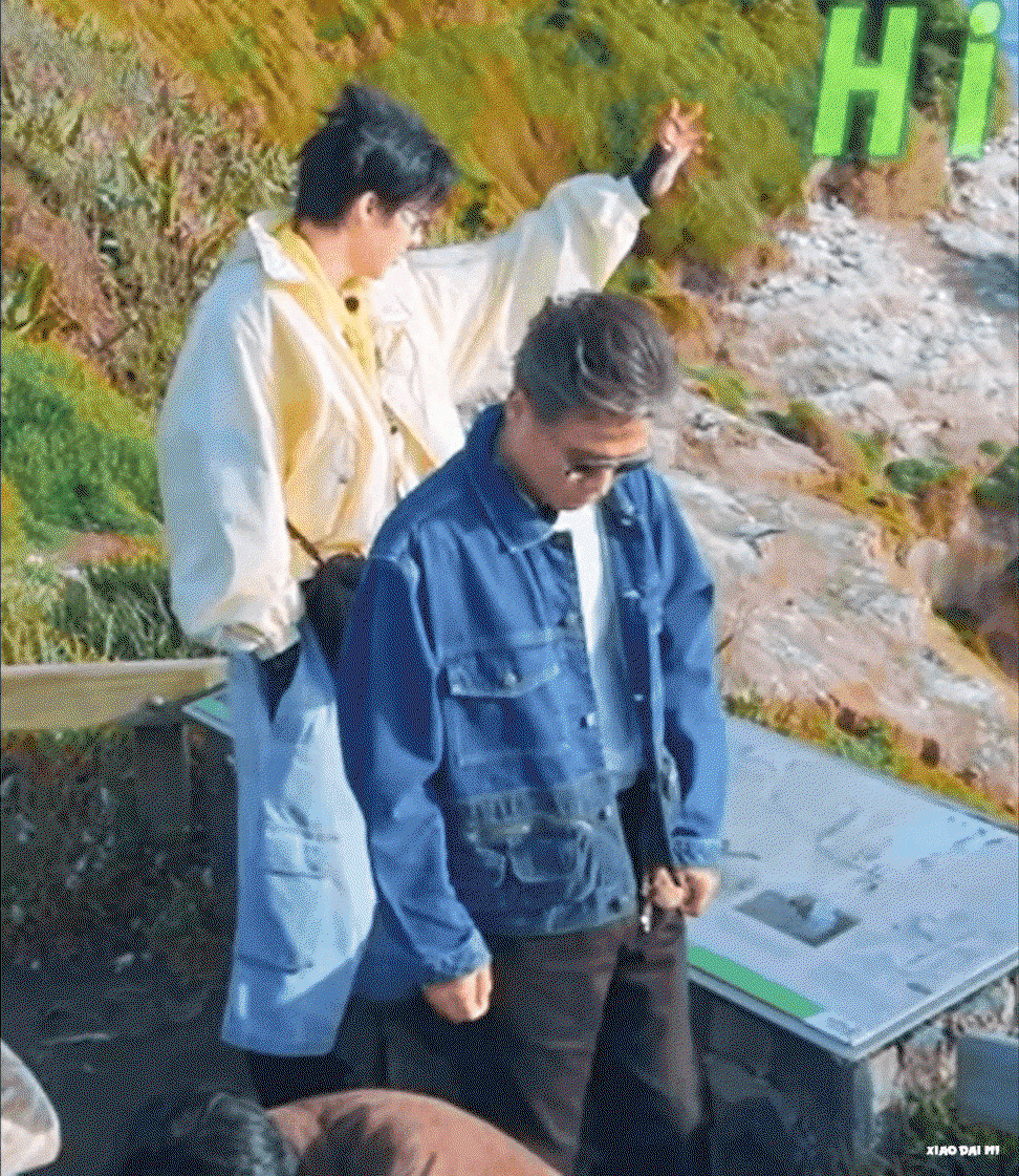 FqXlfK.gif