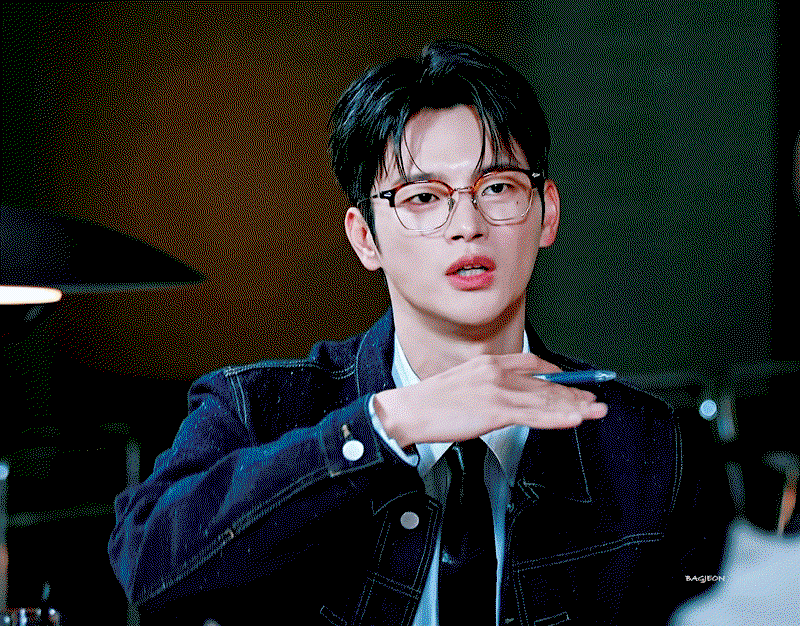 FrcKwI.gif