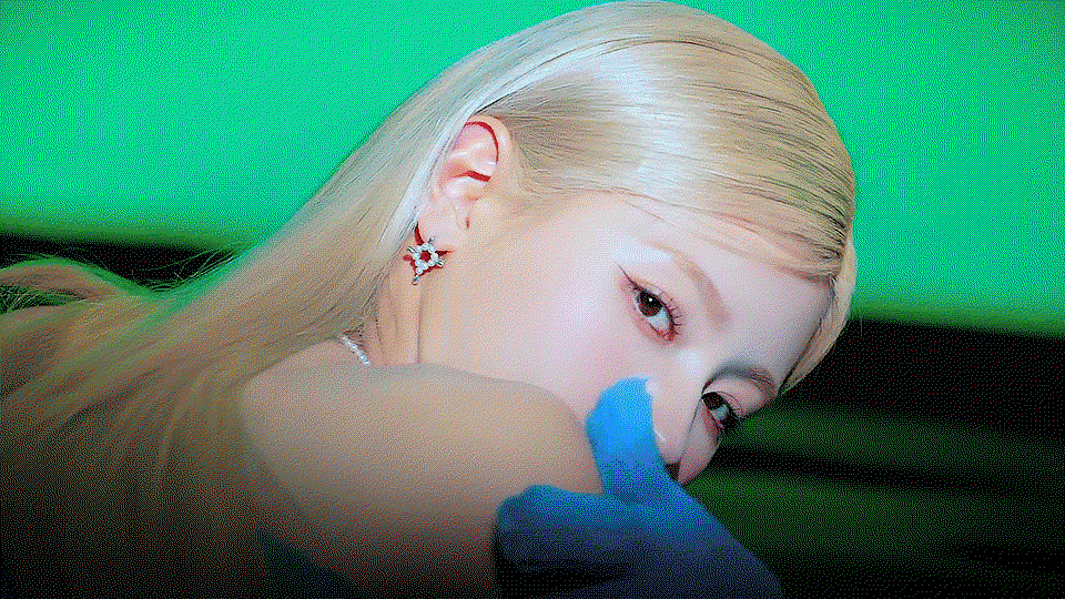FvNQLj.gif