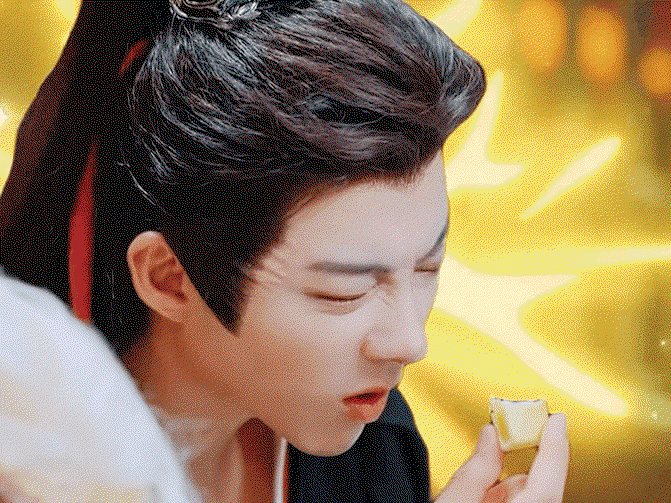 GFahuE.gif