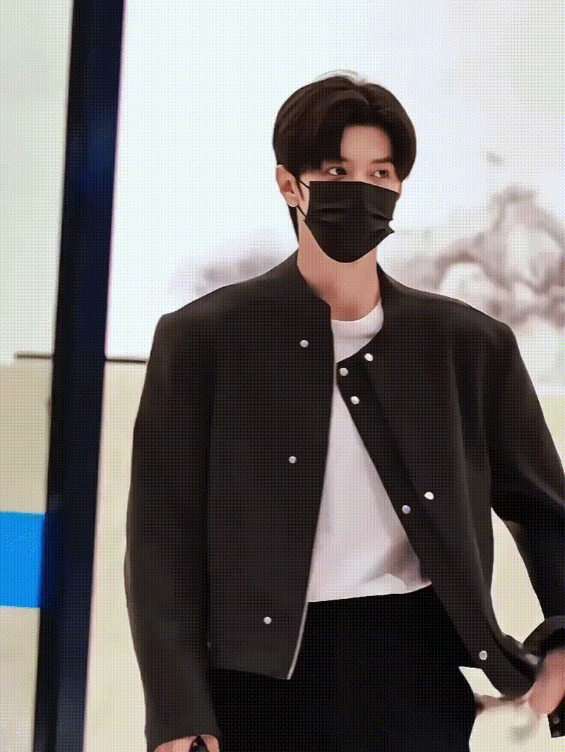 GVBKym.gif