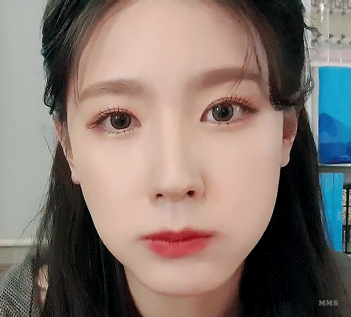 GYhoBq.gif