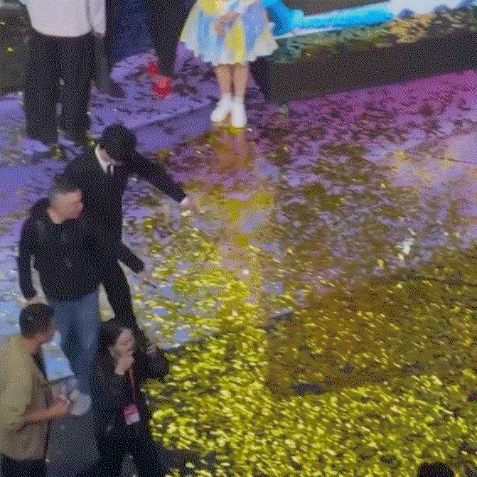 GfKQFp.gif