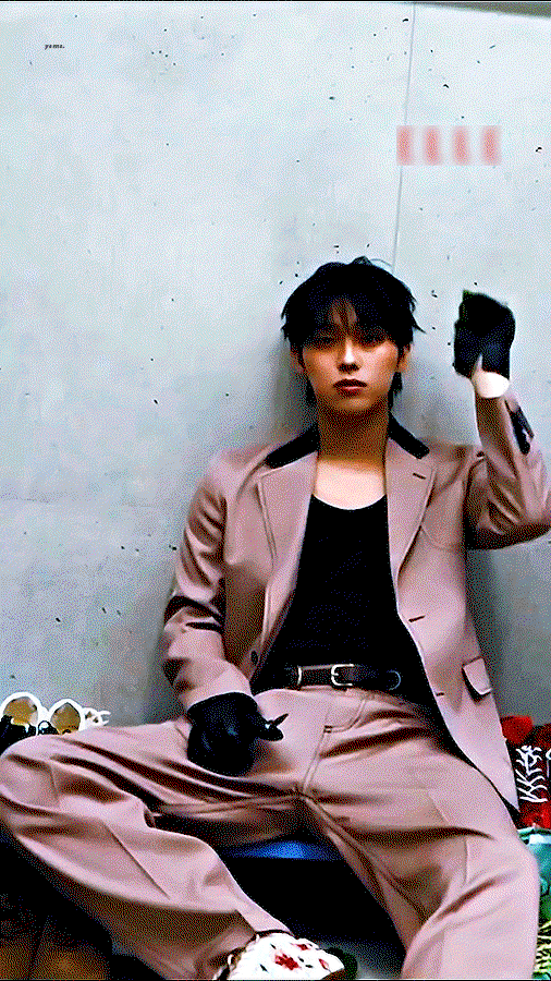 GmgXoP.gif