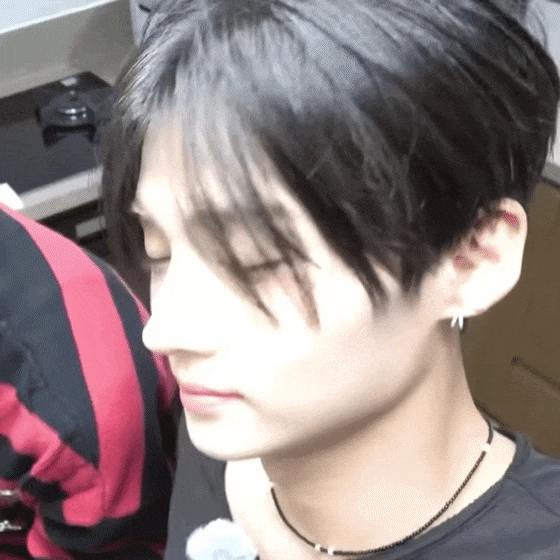 GybVAH.gif