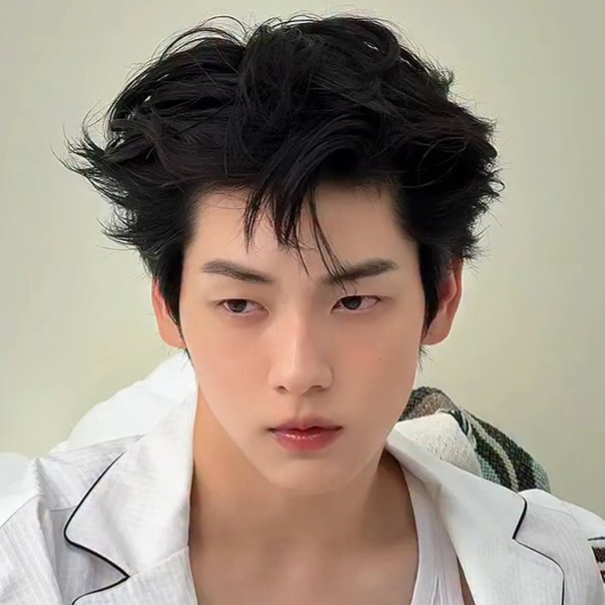 HHImwW