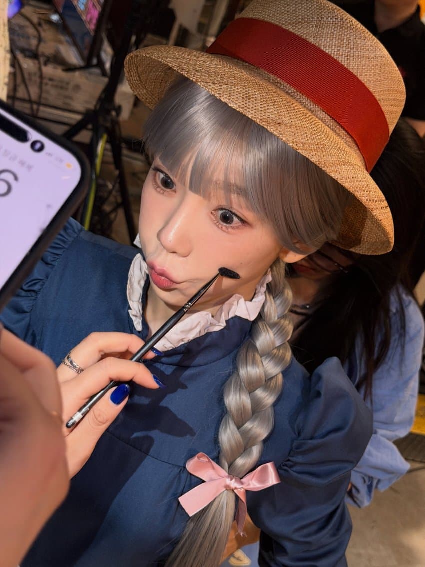HOlcyJ