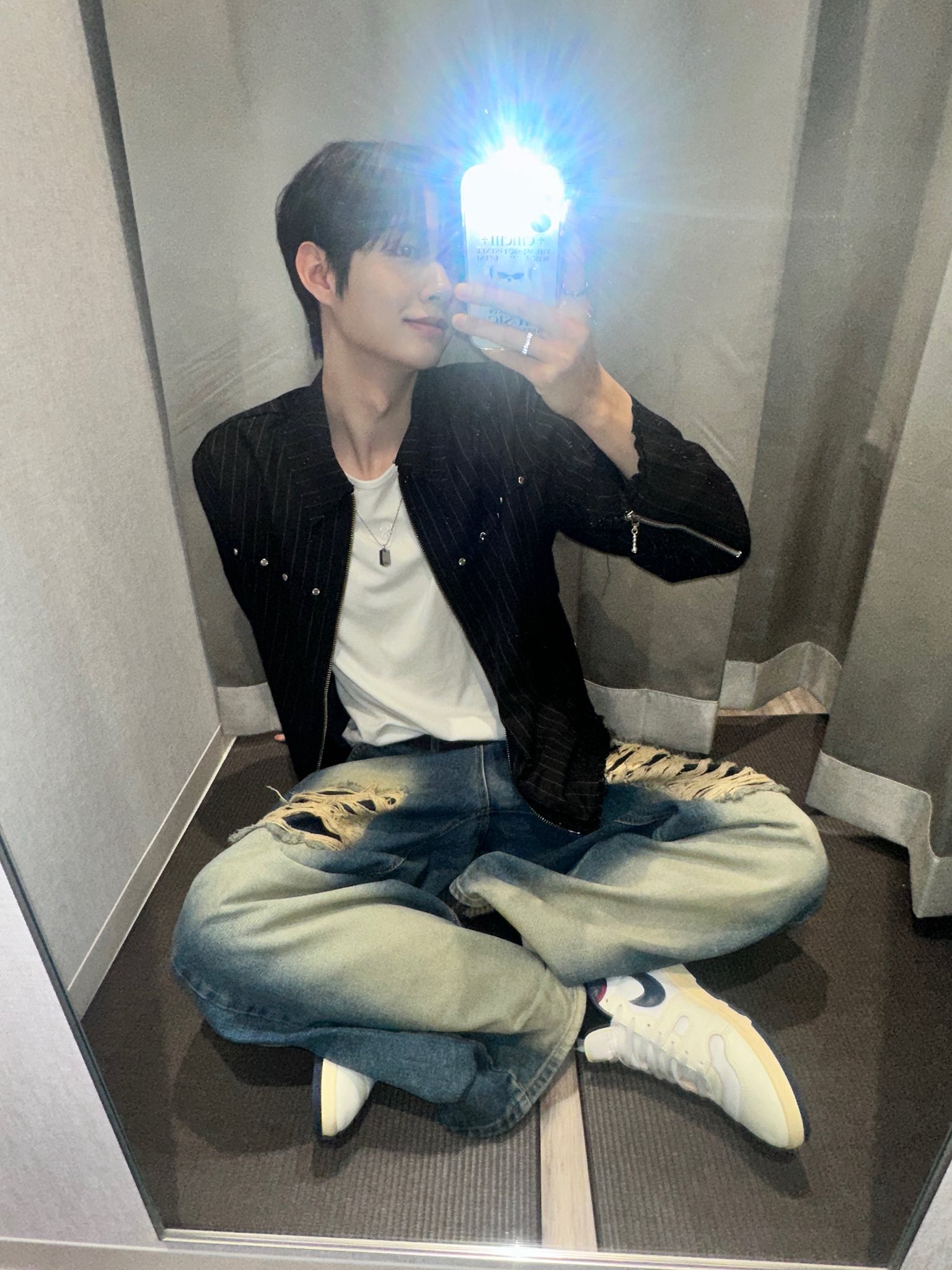 HOzNgu