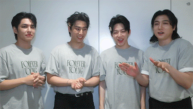 HUXOJh.gif