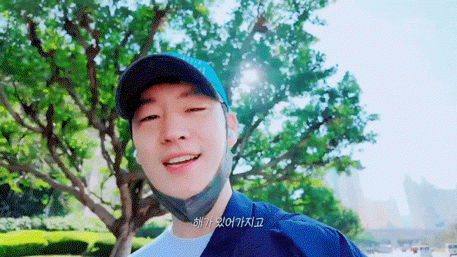 HoRXJJ.gif
