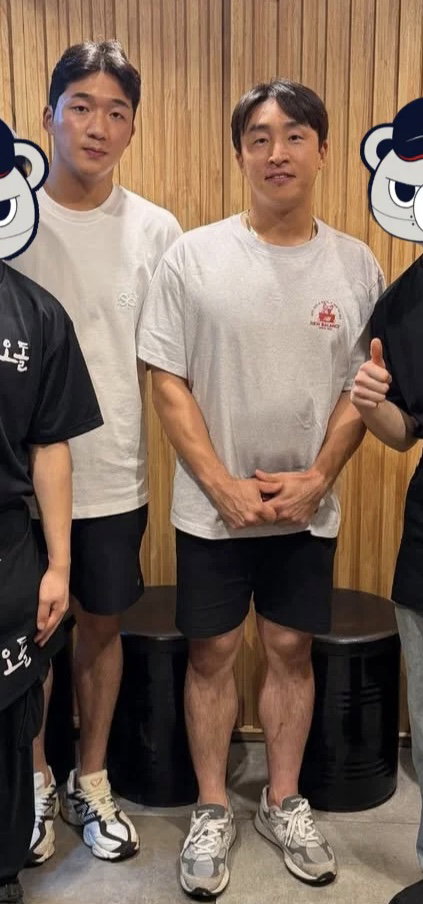 HoUmJK