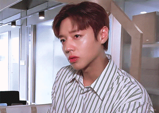 HzsqAo.gif