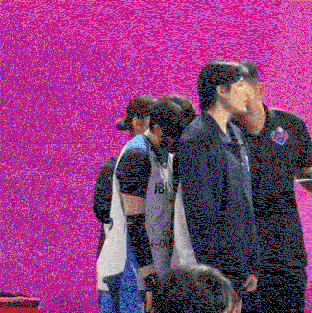 IFyTdG.gif