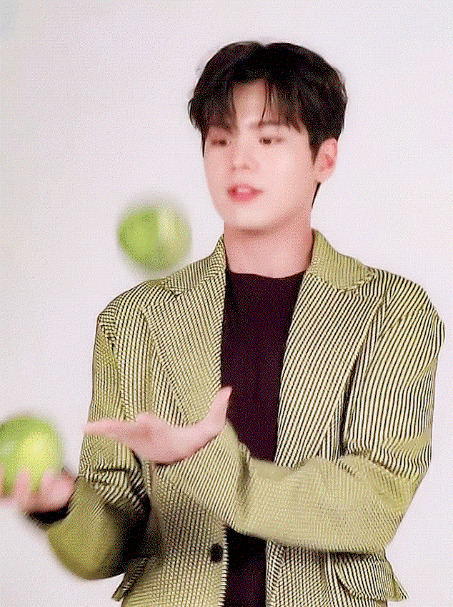 IMBLEW.gif