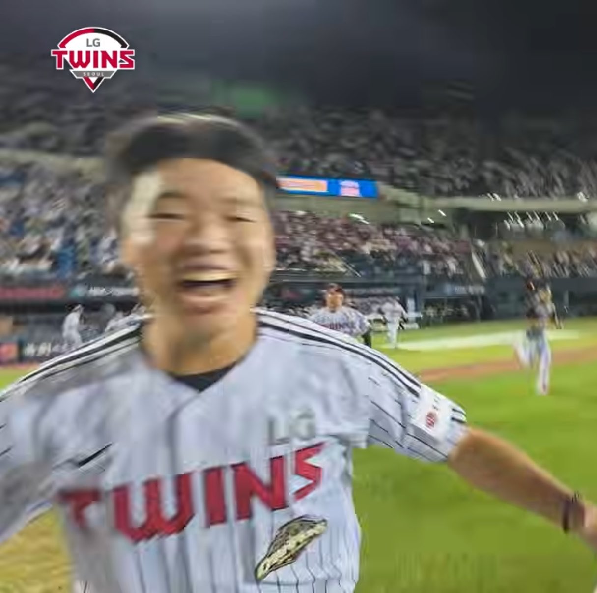 ITRlIm