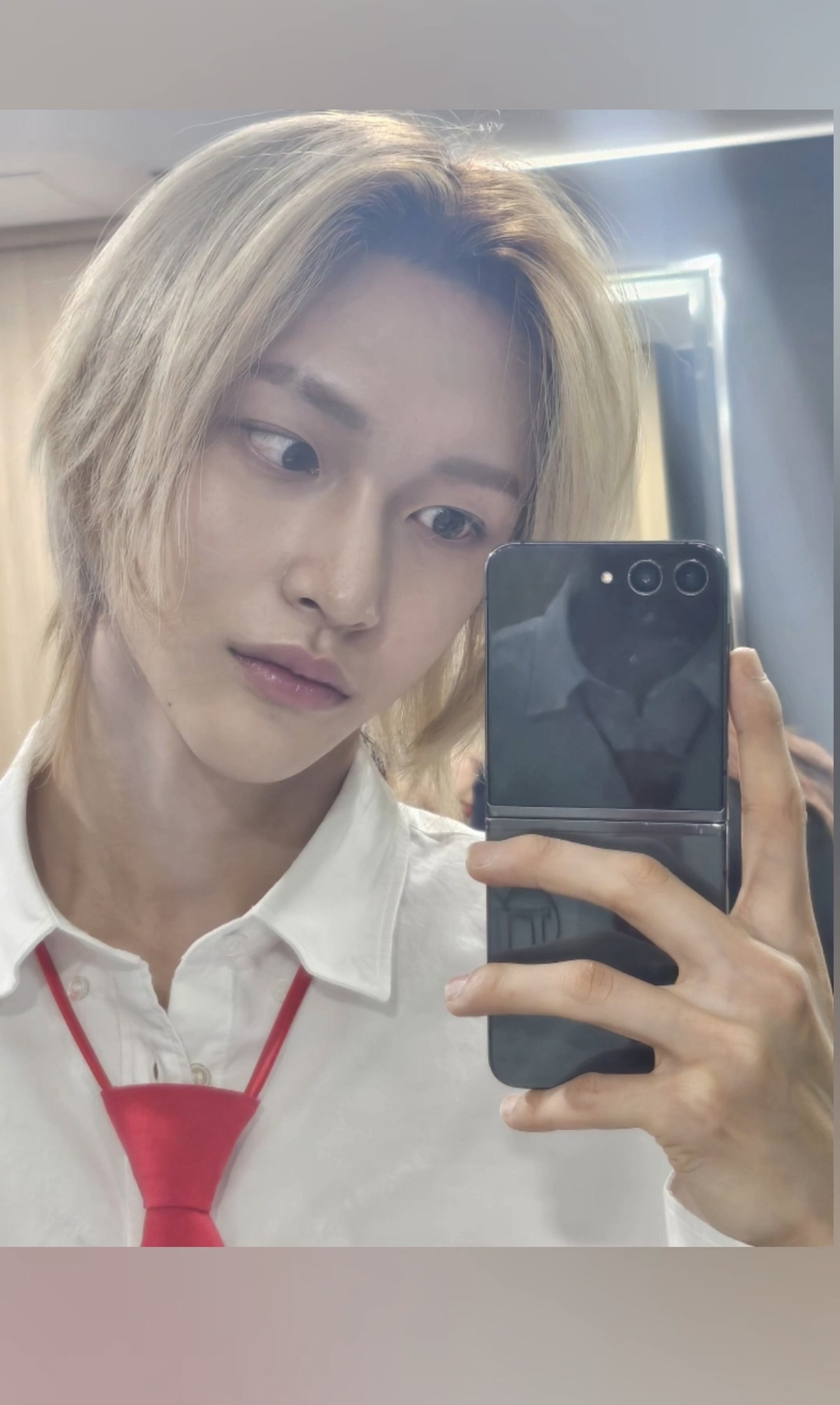 더쿠 - 원빈 진짜 눈코입 다 화려하게 생겼다