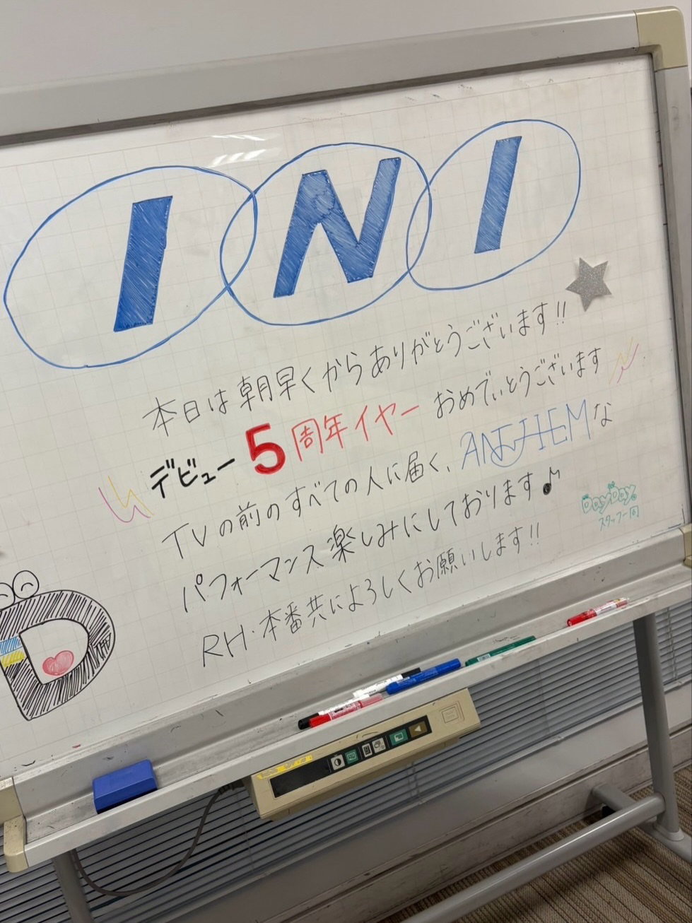 IpqAxg