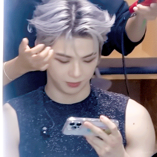 IqUKfo.gif