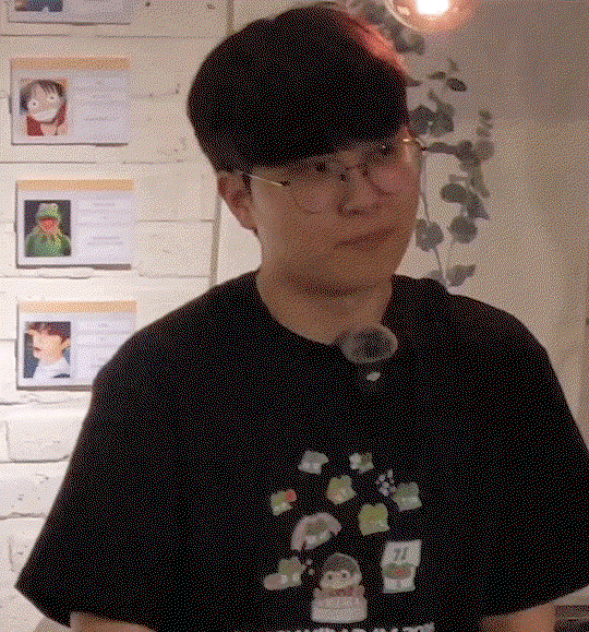 Iqywak.gif
