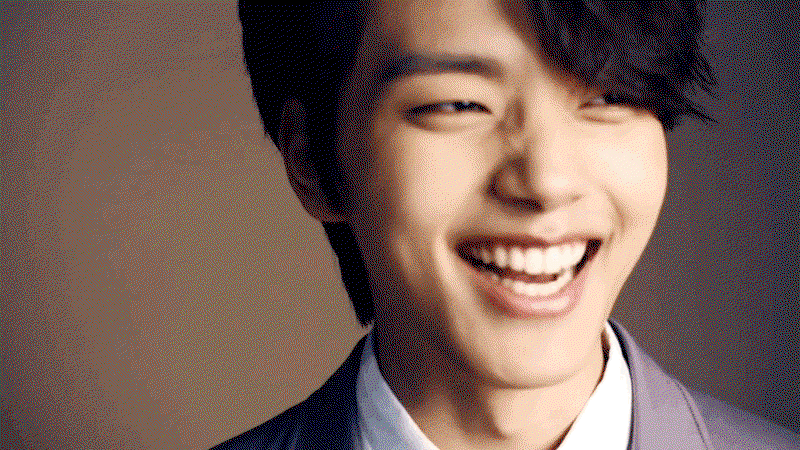 Iuyizi.gif