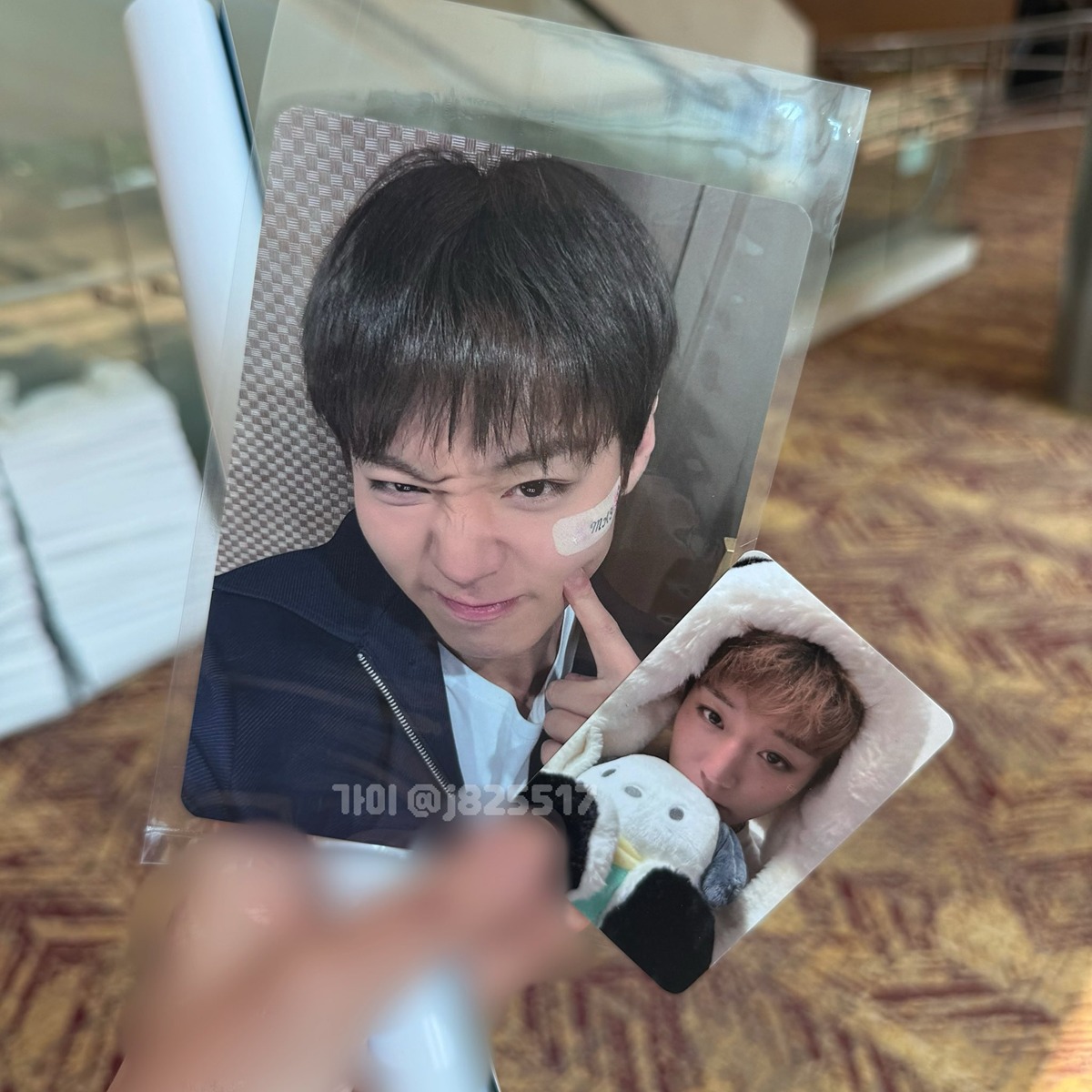 IvEEwT