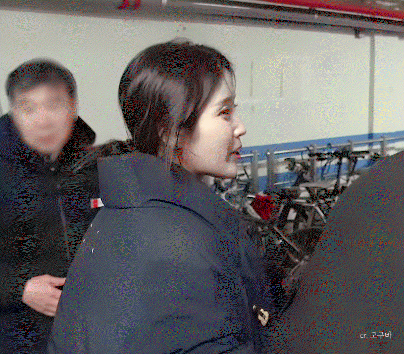 IzWQAk.gif