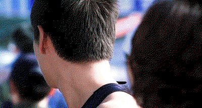 JDIMDg.gif
