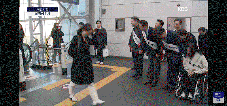 JIsyUT.gif