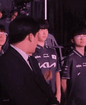 JLHdZc.gif