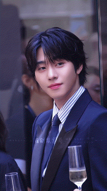 JMdqsU.gif